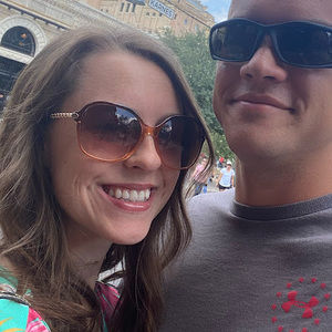 Meet your Posher, Leslie